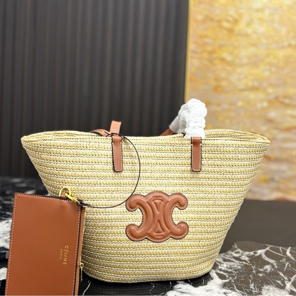Celine 25×26cm straw bag